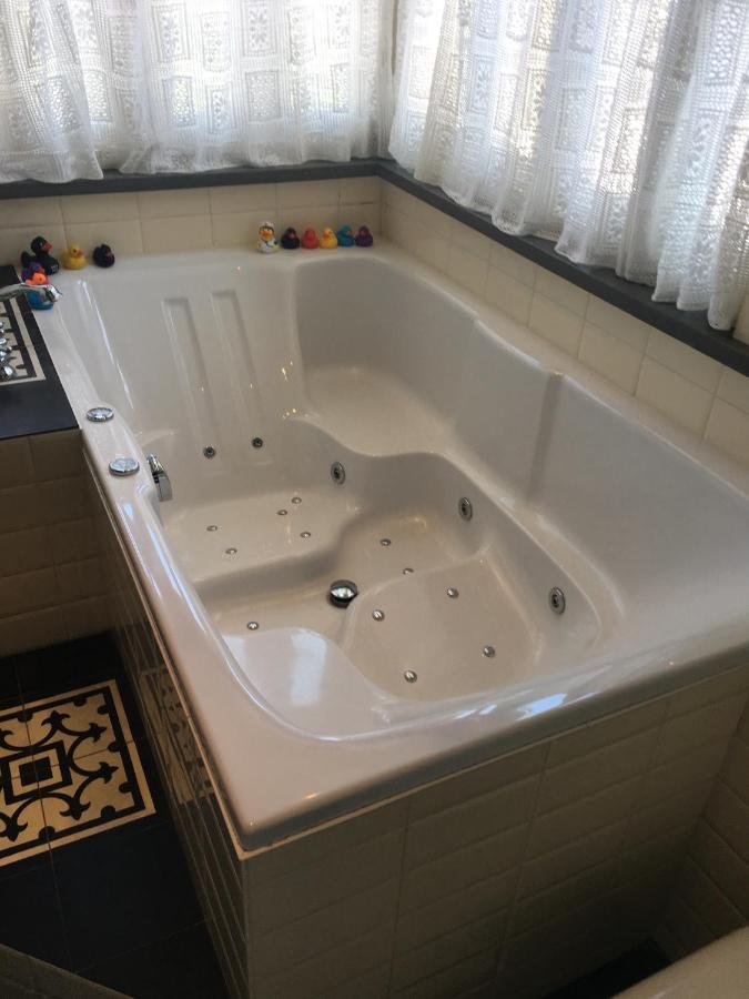 Luc'S Place, Jaccuzi, Waterbed Zoeterwoude Buitenkant foto